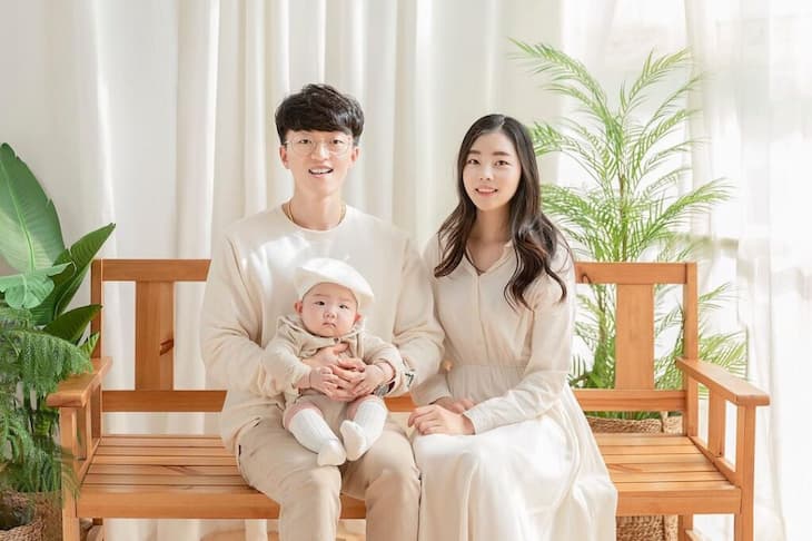 chụp ảnh gia đình 3 người