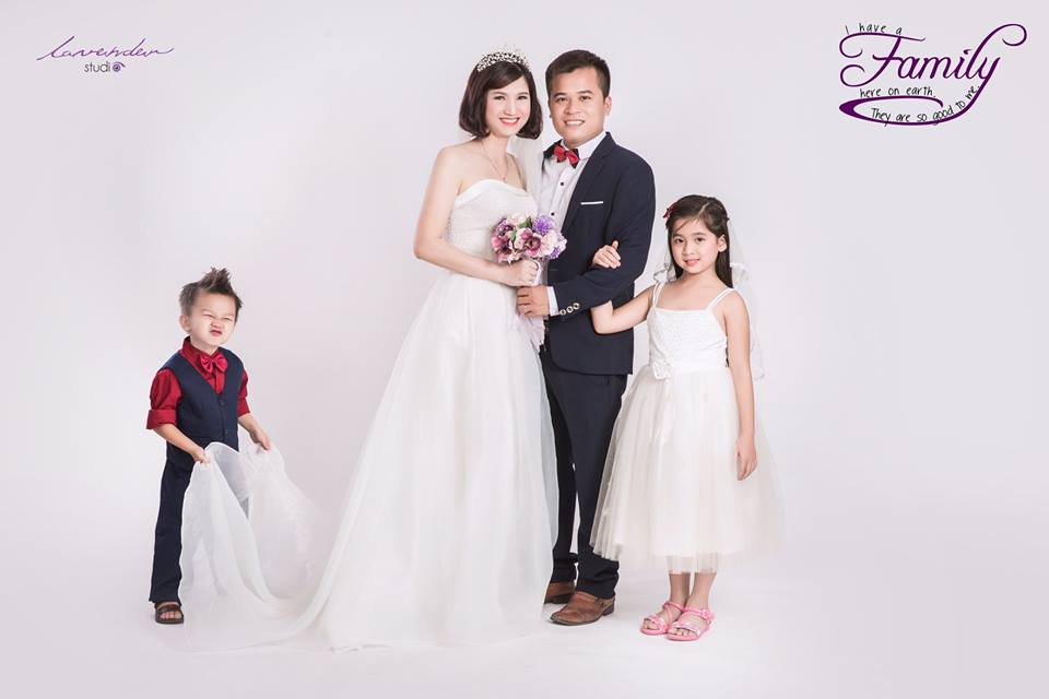 chụp ảnh gia đình 4 người