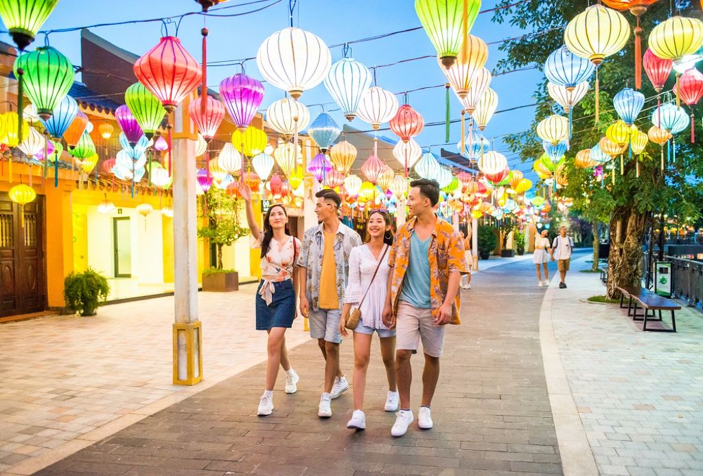 Mott Wedding - Studio chụp ảnh gia đình đẹp ở Hội An có nhiều năm kinh nghiệm