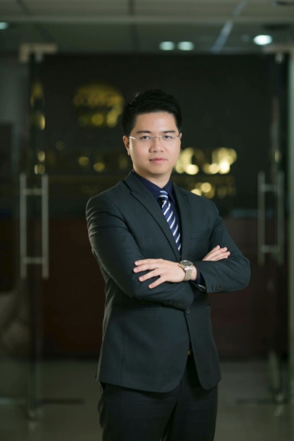 Hoa Nghiêm Bridal – dịch vụ chụp ảnh doanh nhân chuyên nghiệp ở Huế