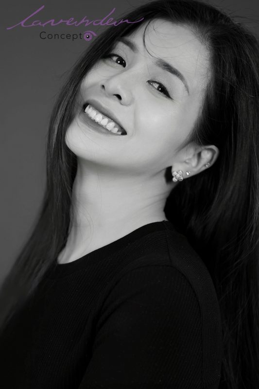 Giá gói chụp ảnh studio đẹp phong cách đen trắng