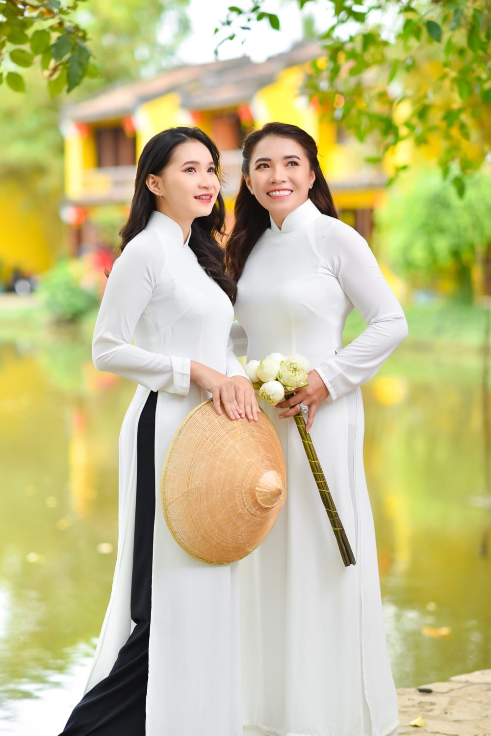 Những bí quyết giúp bạn mặc áo dài chụp hình sao cho đẹp