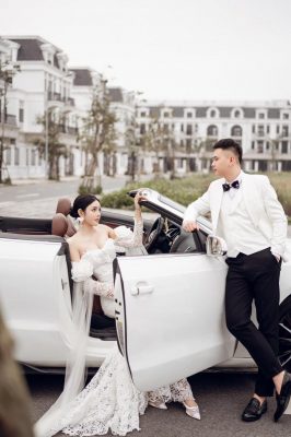 Giải đáp: Chụp hình cưới có nên đeo vàng không?