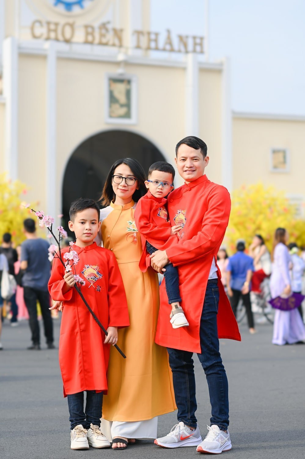 Chụp ảnh gia đình Tết – Thói quen mới của nhiều gia đình trẻ