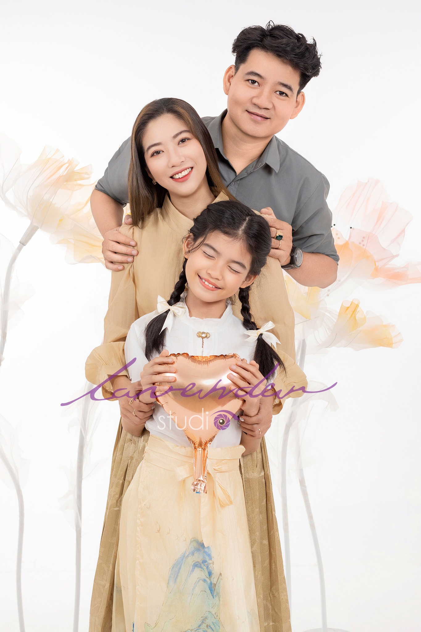 Cập nhật báo giá chụp ảnh gia đình Tết 2026 tại Hà Nội hôm nay