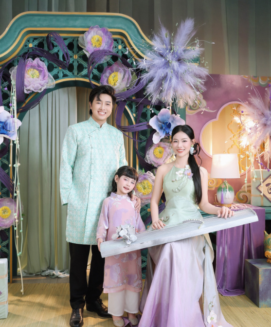 Cập nhật báo giá chụp ảnh gia đình Tết 2026 tại Hà Nội hôm nay