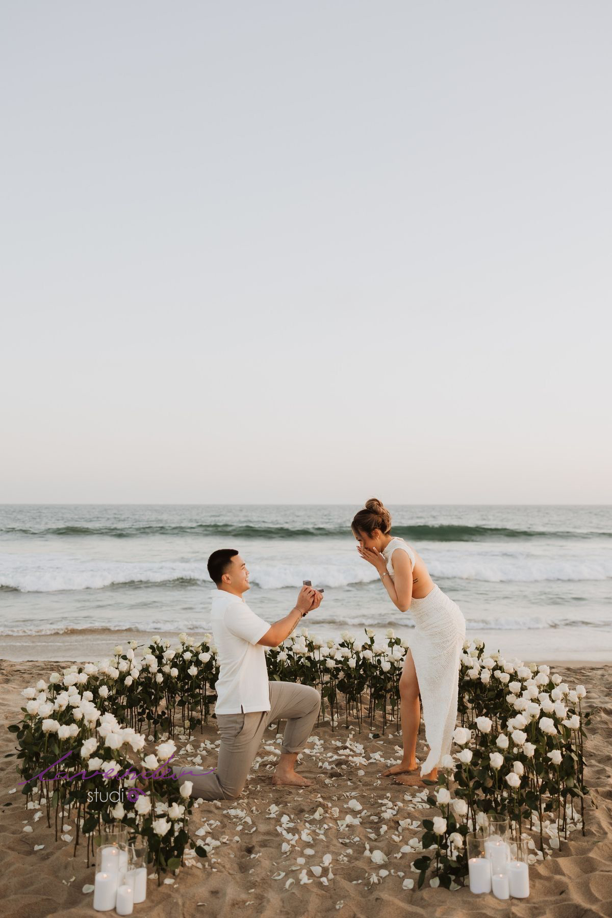 Khi nào nên thuê dịch vụ trang trí cầu hôn thay vì tự chuẩn bị?