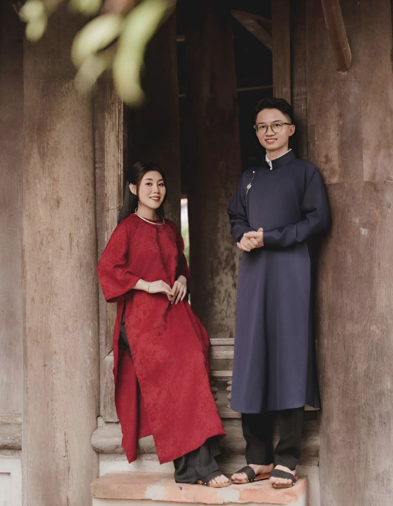 Chụp ảnh couple áo dài 2026 – Phong cách lãng mạn và nghệ thuật